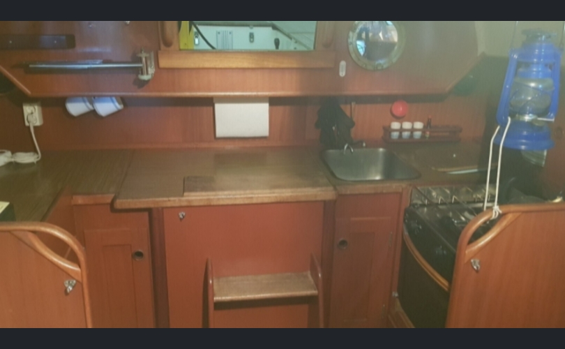 Hallberg-Rassy HR 29-kuva-3